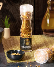 Goldener Pfeffer und Beeren mit Trüffelgeschmack