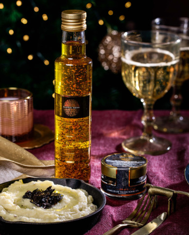 Preparación culinaria a base de aceite de oliva virgen extra aromatizada al trufa de verano