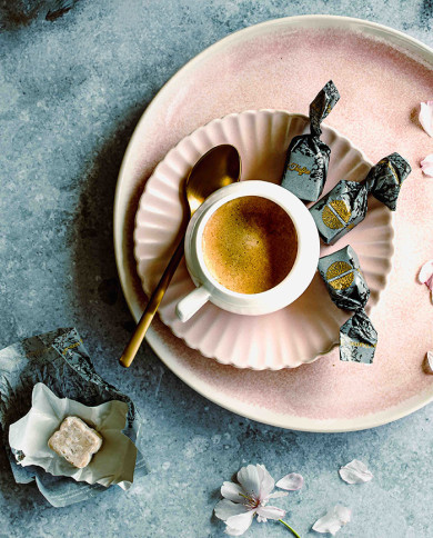 Hazelnut pralines with summer truffles