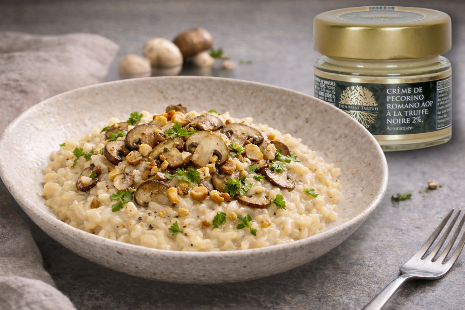 Risotto crémeux au pecorino truffé, champignons et noisettes